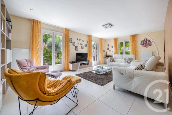 Maison à vendre  5 pièces - 176,01 m 2   PUYGOUZON  - 81