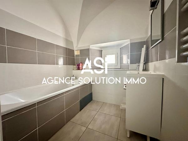 Maison 9 pièce(s) 380 m2