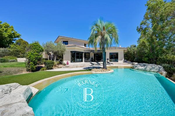 Aix-en-Provence, Maison 4 Chambres -  289 m² à vendre