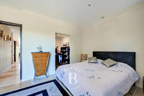 Aix-en-Provence, Maison 4 Chambres -  289 m² à vendre