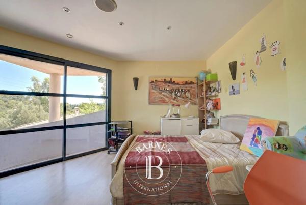 Aix-en-Provence, Maison 4 Chambres -  289 m² à vendre