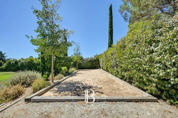 Aix-en-Provence, Maison 4 Chambres -  289 m² à vendre