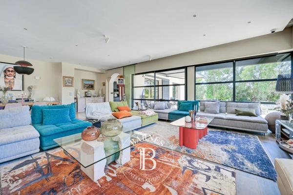 Aix-en-Provence, Maison 4 Chambres -  289 m² à vendre