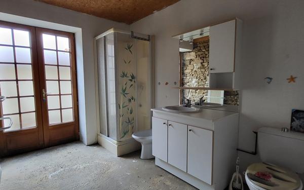 Maison à vendre    2 pièces • 68,55 m2 Boucé