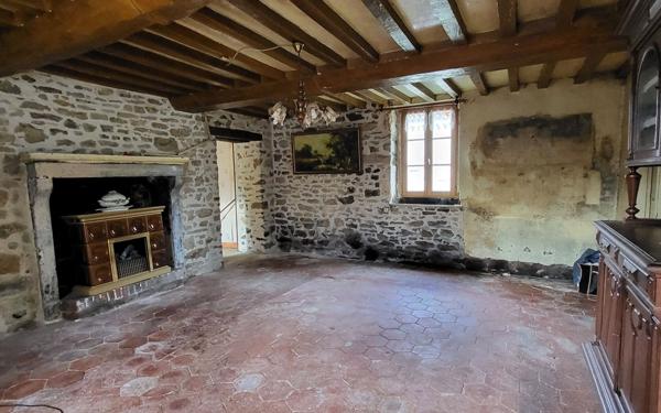 Maison à vendre    2 pièces • 68,55 m2 Boucé