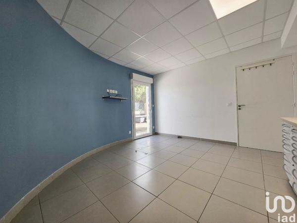 Bureaux à vendre 61 m² Aimargues