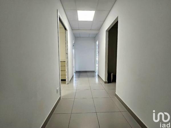 Bureaux à vendre 61 m² Aimargues