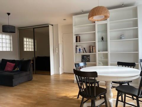 Appartement · Location Paris (75020) 3 pièces · 64m²