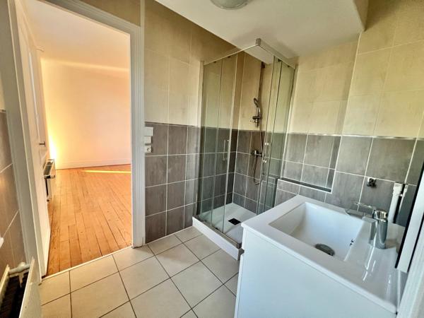 Très bel appartement F3 de 75 m² à 2 pas du centre ville