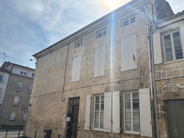 Appartement 1 pièce à Rochefort