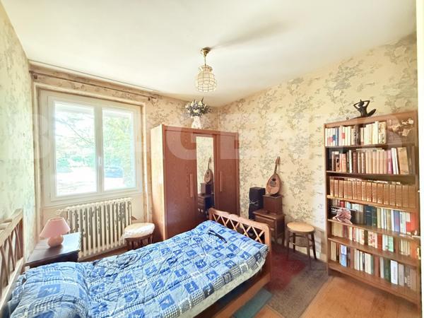 AIGUEFONDE MAISON PLAIN-PIED SUR TERRAIN ARBORE DE 4 700 M²