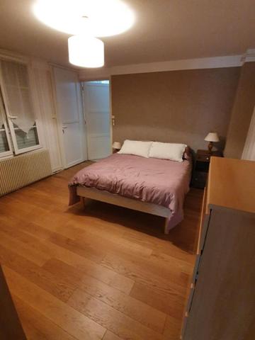 Maison de ville, 7 pièce(s) 140 m2 5 chbres avec garage