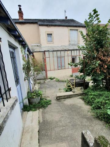 Maison de ville, 7 pièce(s) 140 m2 5 chbres avec garage