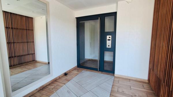 La valentine (13011) Appartement Type 3 +parking sous-sol et cave privative