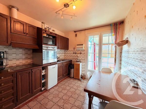 Maison à vendre  5 pièces - 107 m 2   JUSSAC  - 15