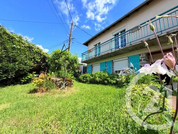 Maison à vendre  5 pièces - 107 m 2   JUSSAC  - 15