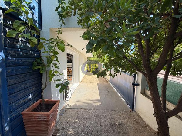 Maison à vendre Saint Jean De Monts - 5 pièces, 109m² avec 3 chambre(s) à 274 820€ - AJP Immobilier Saint-Jean-de-Monts