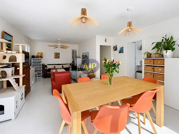 Maison à vendre Saint Jean De Monts - 5 pièces, 109m² avec 3 chambre(s) à 274 820€ - AJP Immobilier Saint-Jean-de-Monts