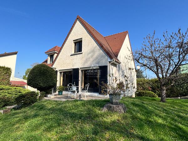 Maison Saint Ouen L Aumone 7 pièce(s) 170.25 m2 472 500 € ** - Référence 11195