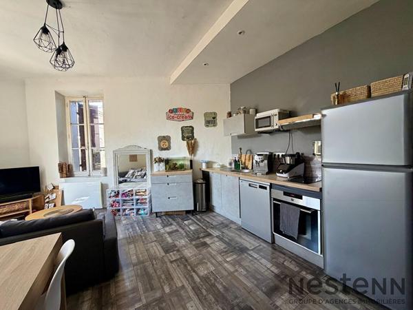 À vendre Commerce et logement  La Ciotat Quartier Saint-Jean Idéal Investisseur