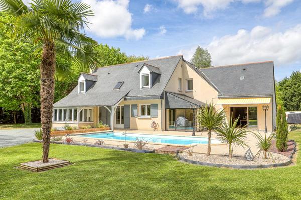 Maison de campagne contemporaine sur 1,7 hectare de nature préservée