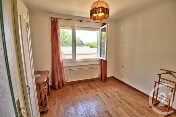 Maison à vendre  6 pièces - 155,20 m 2   ROMANS SUR ISERE  - 26