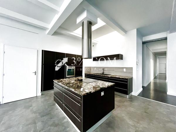 Loft 6 pièce(s) 4 chambre(s) 202 m²