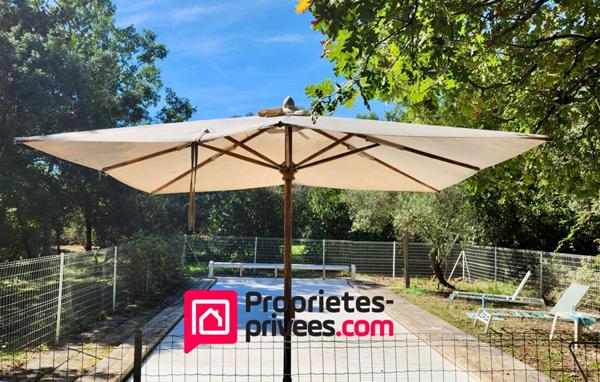 Uzès, proche , petit Mas  sur 5000 m2 de terrain