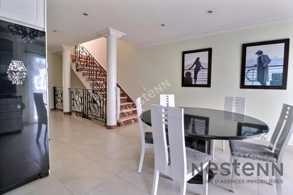 Maison familiale recente de 208 m2 au coeur du Centre ville