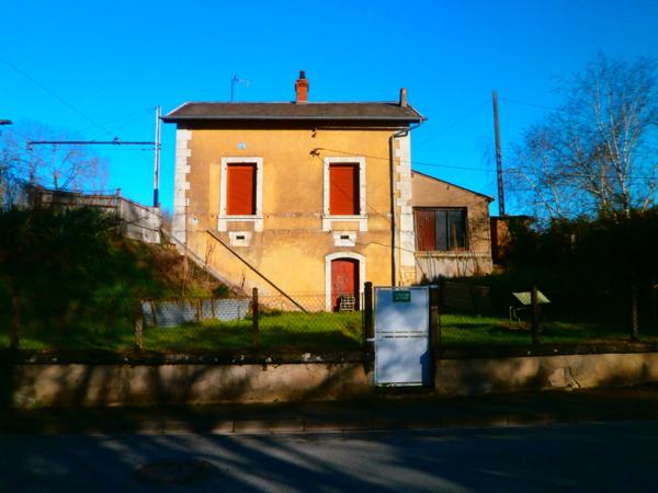 MAISON 3 PIECES + GARAGE + JARDIN + PUITS Issoudun (36100)