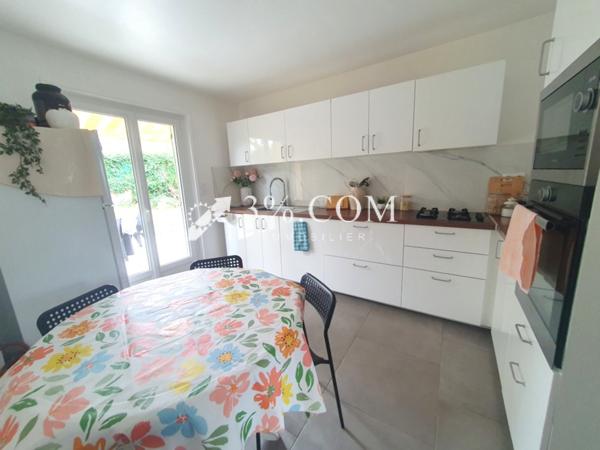 Maison 5 pièce(s) 3 chambre(s) 101.2 m²