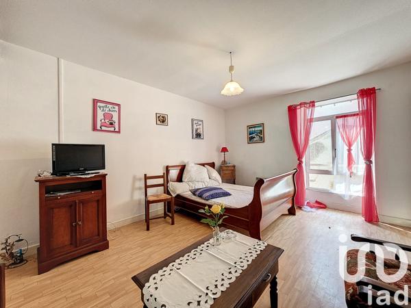 Immeuble à vendre 108 m² Bourbon-l'Archambault