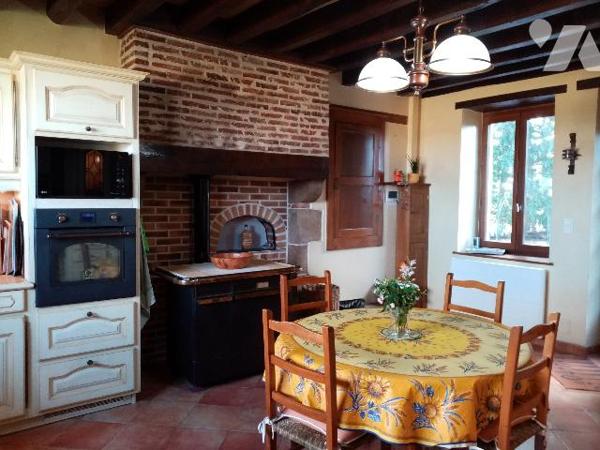 TRES BELLE PROPRIETE AVEC PARC ARBORE CLOS