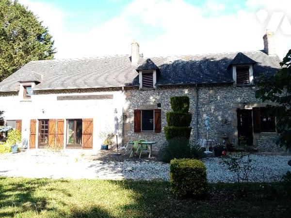 TRES BELLE PROPRIETE AVEC PARC ARBORE CLOS