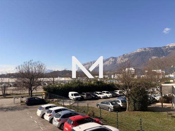CROLLES - RUE LOUIS NEEL - LOCAL A USAGE DE BUREAUX A LOUER 95 m² | Premium Immobilier