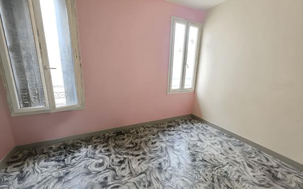 Appartement à vendre    2 pièces • 35 m2 La Courneuve