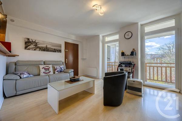 Appartement F4 à vendre  4 pièces - 82,96 m 2   RUMILLY  - 74
