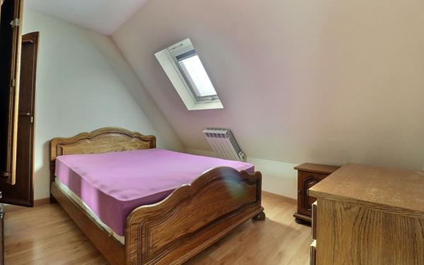 Maison à louer    3 pièces • 4 865 m2 Erstein