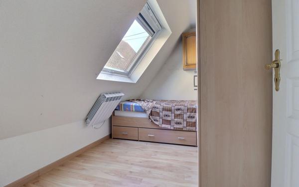 Maison à louer    3 pièces • 4 865 m2 Erstein