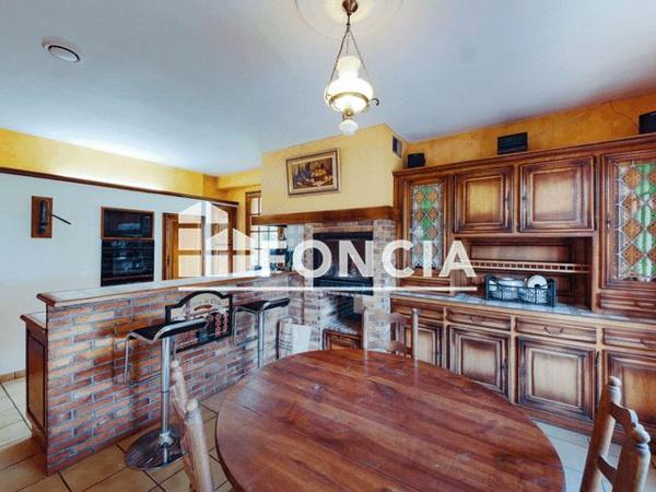 À vendre Maison 9 pièces 200 m² - Carmaux 81400