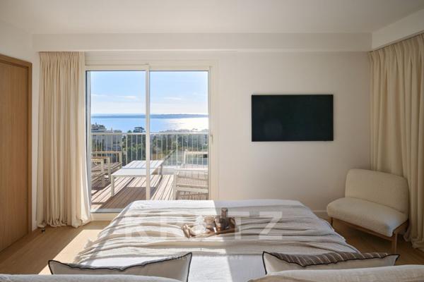 Appartement entièrement rénové avec vue mer panoramique