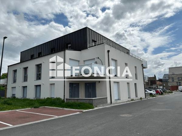 Location Studio 32.4 m² - 225 ET 229 RUE DUPONTREUE Amiens 80000