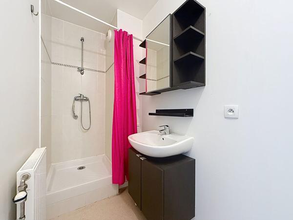 Appartement F4 de 88.50 m2 Rive Gauche de Rouen avec 2 parkings - ROUEN