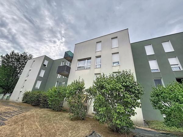 Appartement F4 de 88.50 m2 Rive Gauche de Rouen avec 2 parkings - ROUEN
