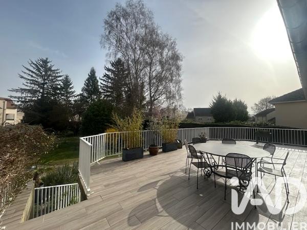 Maison à vendre 5 pièces 137 m² Saint-Julien-les-Villas