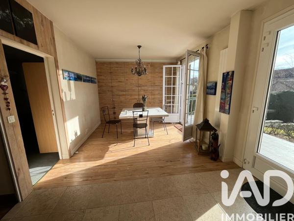Maison à vendre 5 pièces 137 m² Saint-Julien-les-Villas