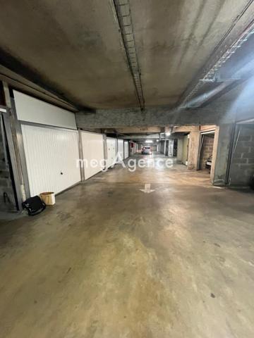 Parking à TOULON, 83000 - 14m²