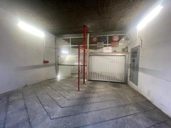 Parking à TOULON, 83000 - 14m²