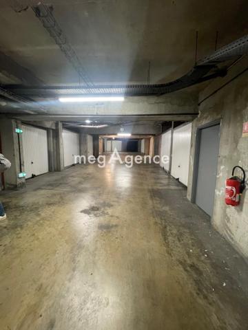 Parking à TOULON, 83000 - 14m²