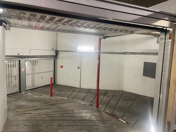 Parking à TOULON, 83000 - 14m²